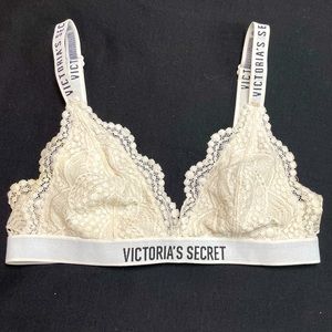 Victoria’s Secret White Lace Bralette Size 32B